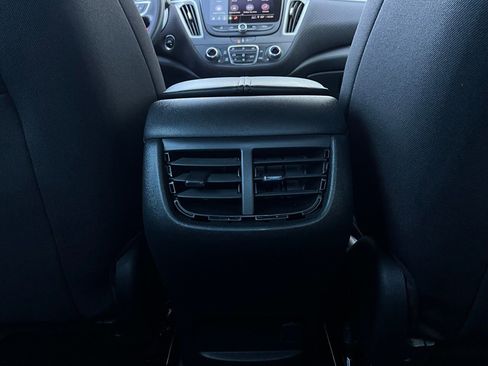 Used 2023 Chevrolet Malibu LT image 13