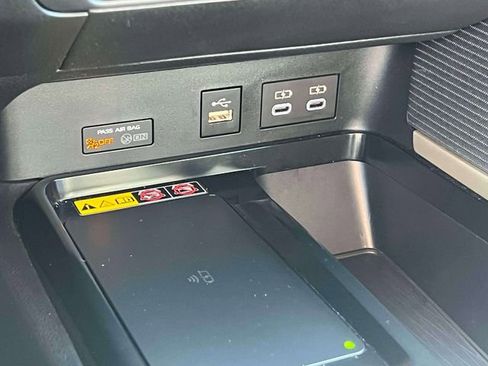 Certified 2025 Toyota Camry SE w/ Convenience Package image 34