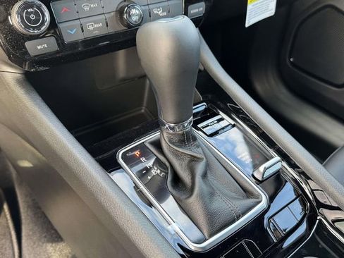 New 2026 Jeep Compass Latitude image 6