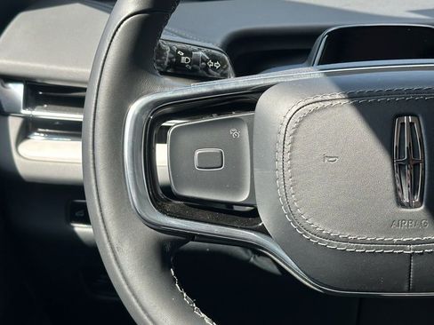 New 2026 Lincoln Navigator Reserve AWD/4WD image 10