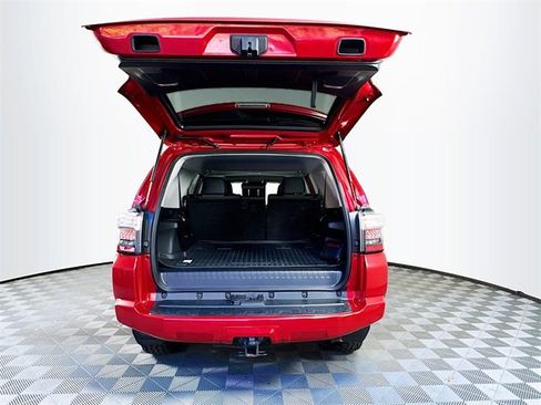 Certified 2021 Toyota 4Runner SR5 Premium image 29