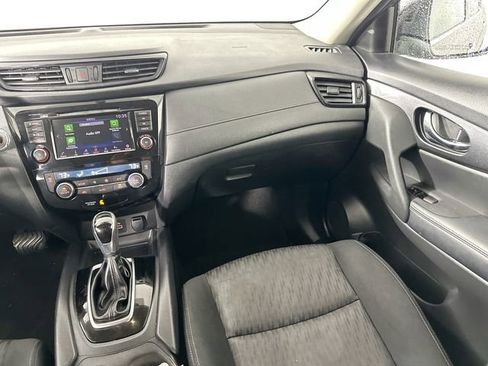 Used 2018 Nissan Rogue SV w/ Premium Package AWD/4WD image 22