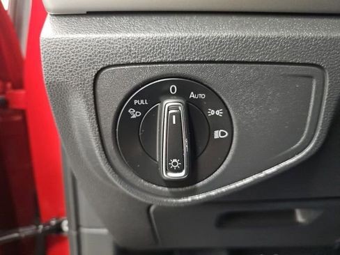 Used 2022 Volkswagen Atlas SE image 17