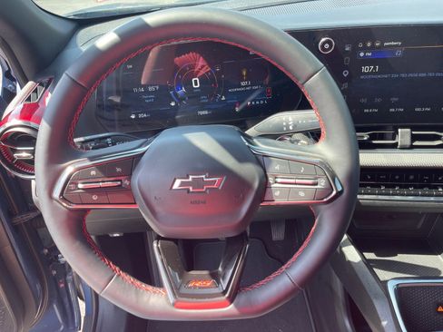 Used 2026 Chevrolet Equinox RS image 7