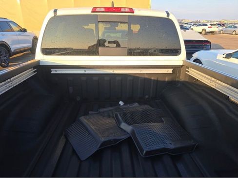 Used 2024 Nissan Frontier PRO-4X w/ Pro Convenience Package image 16