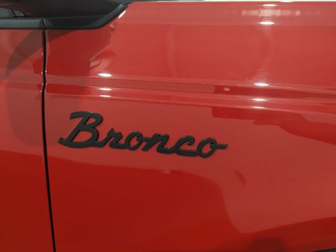 Used 2023 Ford Bronco Big Bend image 7