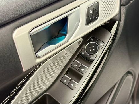 Used 2024 Ford Explorer ST w/ Technology Package image 18