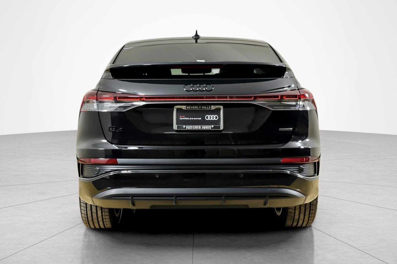 Certified 2024 Audi Q4 e-tron Premium Plus AWD/4WD image 4