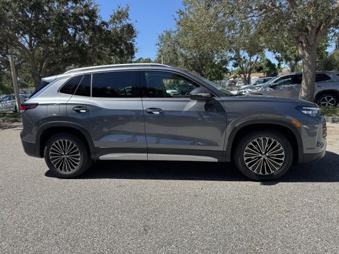 New 2025 Volkswagen Tiguan S image 2