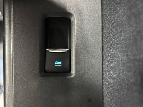 Used 2023 Ford F150 Lariat w/ Equipment Group 502A High image 38