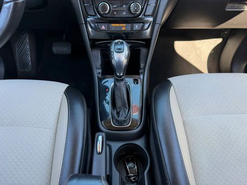 Used 2018 Buick Encore Preferred image 14