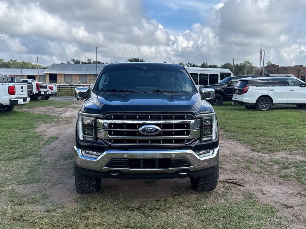 Used 2022 Ford F150 Lariat w/ Equipment Group 502A High AWD/4WD image 9