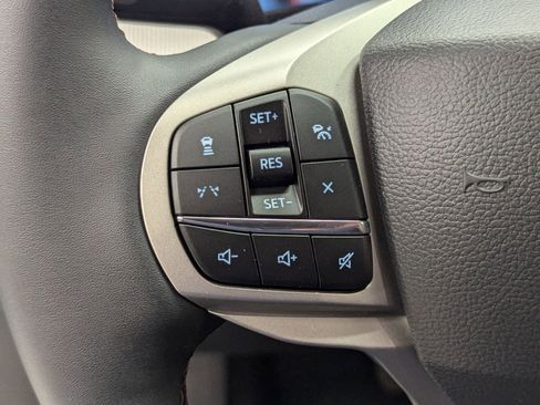 New 2026 Ford Explorer Active w/ Active Comfort Package image 12