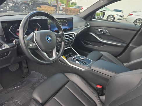 Used 2023 BMW 330e RWD image 15