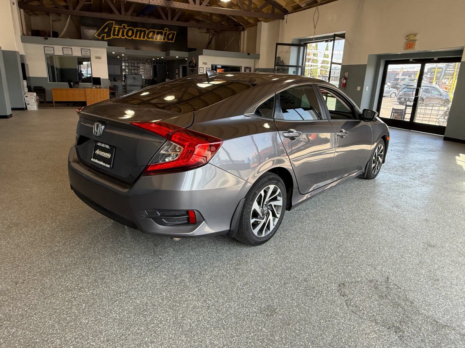 Used 2017 Honda Civic EX image 7