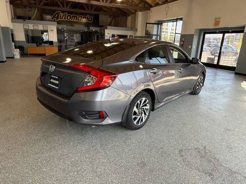 Used 2017 Honda Civic EX image 7