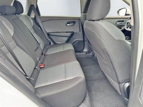 Used 2023 Nissan Rogue SV AWD/4WD image 21