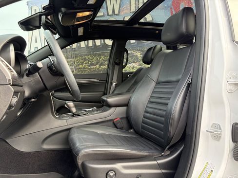 Used 2019 Jeep Grand Cherokee Limited X image 8