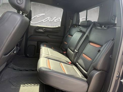 Used 2024 GMC Sierra 1500 AT4 w/ Technology Package AWD/4WD image 22