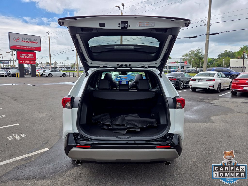 Used 2025 Toyota RAV4 XSE AWD/4WD image 18