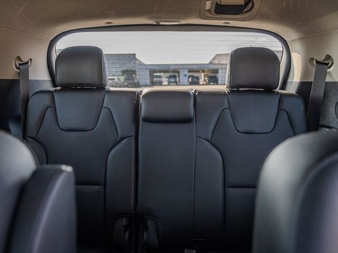 Used 2022 Kia Telluride SX w/ SX Prestige Package image 26