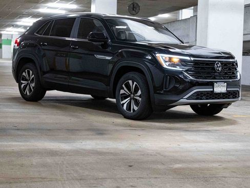 New 2026 Volkswagen Atlas Cross Sport SE image 7