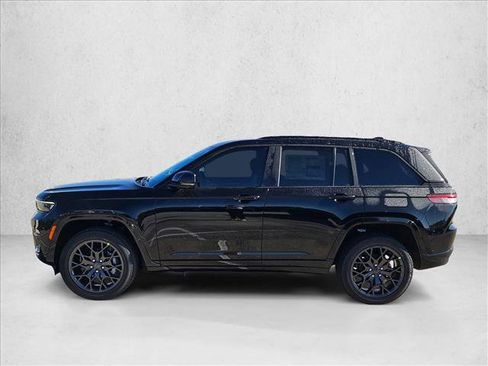 New 2025 Jeep Grand Cherokee Summit image 8