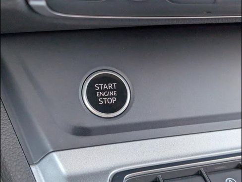 Certified 2025 Audi Q3 2.0T Premium Plus w/ Premium Plus Package image 18