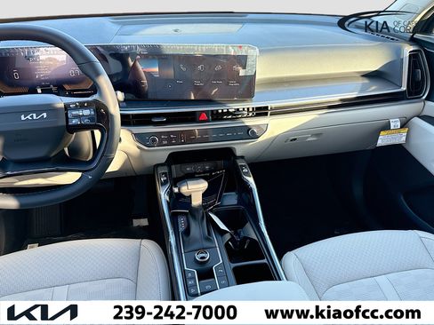 New 2026 Kia Sorento S image 18