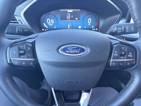 Used 2024 Ford Escape Platinum image 14