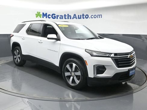 Certified 2023 Chevrolet Traverse LT w/ LT Premium Package image 2