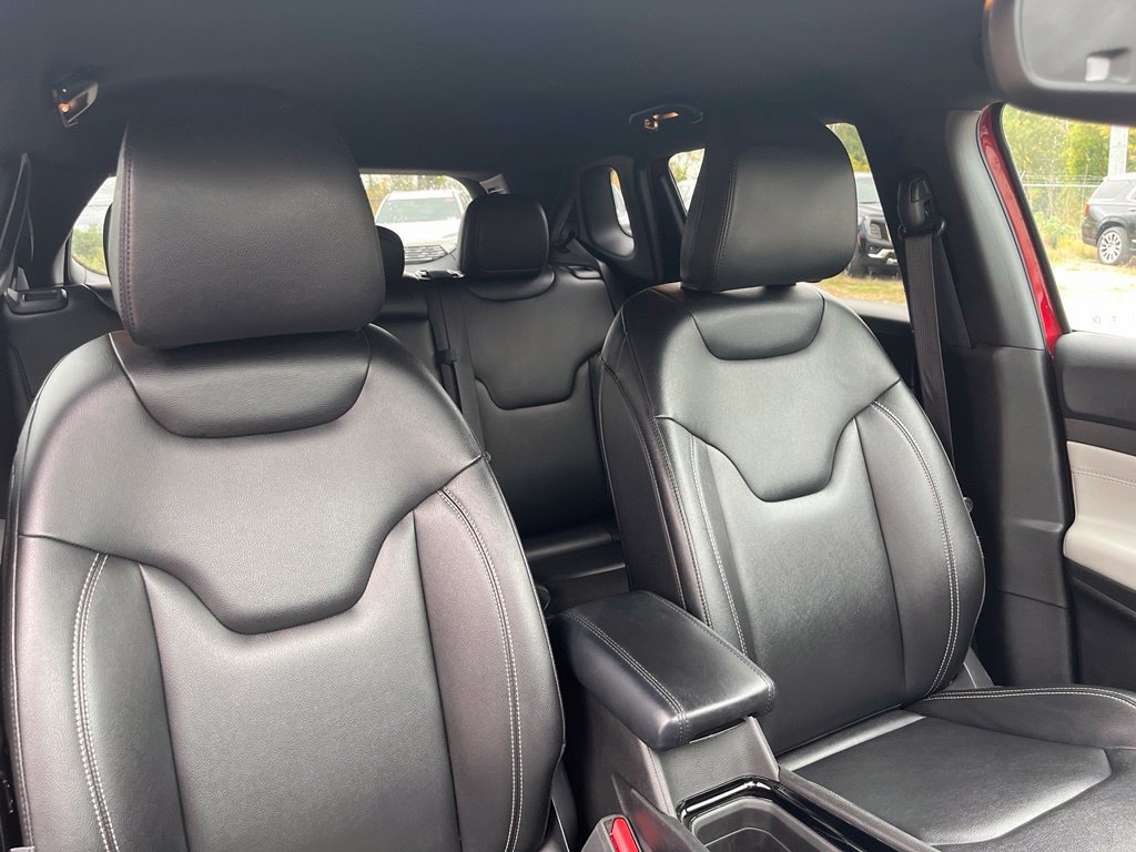 Used 2025 Jeep Compass Limited AWD/4WD image 35