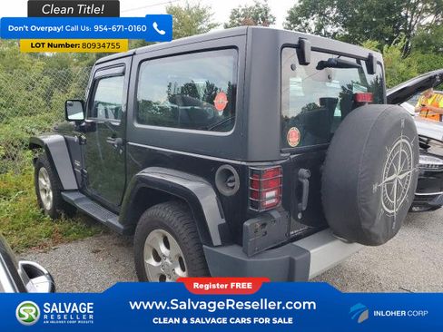 Used 2014 Jeep Wrangler Sahara w/ Connectivity Group AWD/4WD image 4