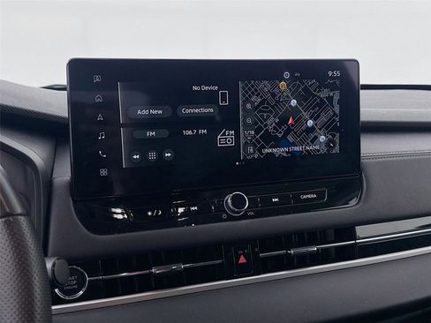 Used 2025 Mitsubishi Outlander SE image 8