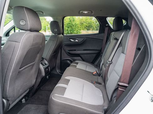 Used 2025 Chevrolet Blazer LT image 16