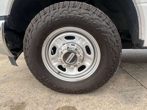 Used 2019 Ford F250 XL w/ XL Value Package image 9