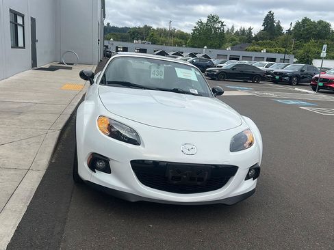 Used 2013 MAZDA MX-5 Miata Club RWD image 6
