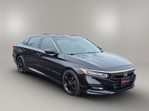 Used 2019 Honda Accord Sport image 3