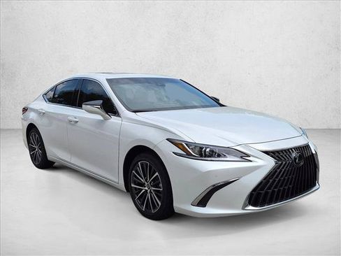Used 2025 Lexus ES 350 w/ Premium Package FWD image 2