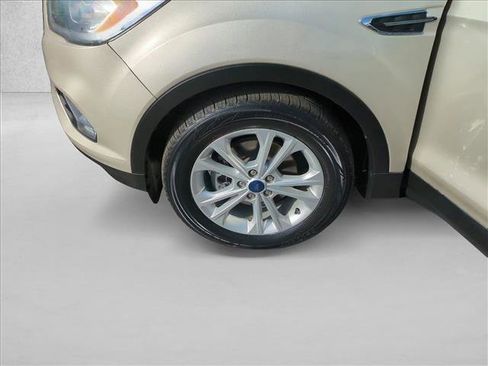 Used 2017 Ford Escape SE w/ Equipment Group 201A image 24