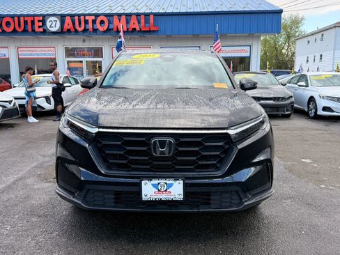 Used 2025 Honda CR-V LX image 3