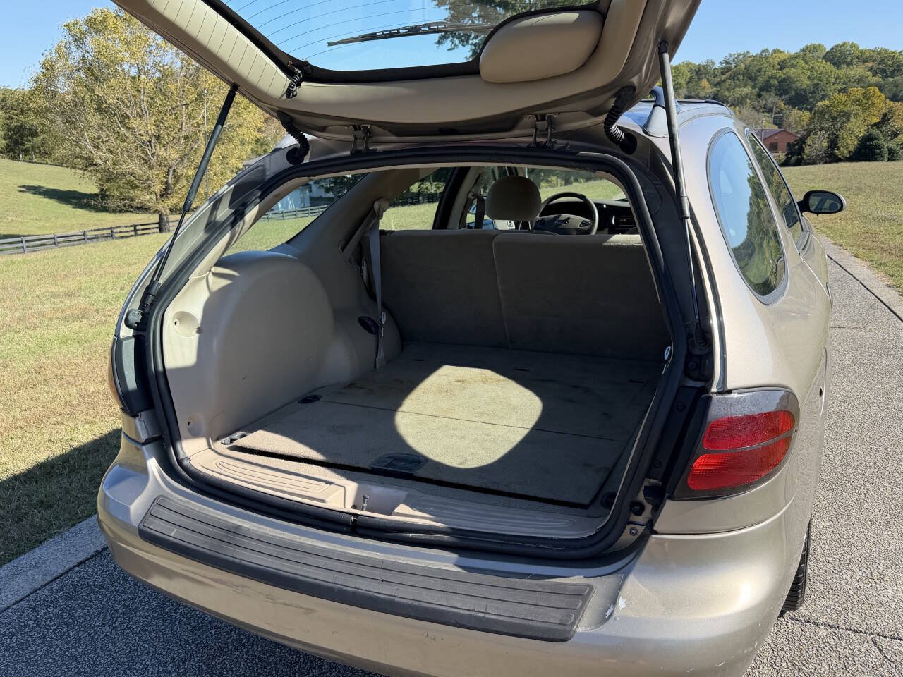 Used 2002 Ford Taurus SE FWD image 15