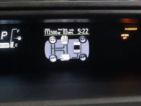 Used 2015 Toyota Prius C One image 22