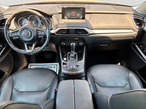 Used 2019 MAZDA CX-9 Touring FWD image 17