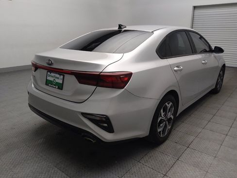 Used 2019 Kia Forte LXS FWD image 9