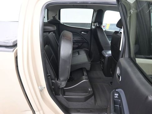 Used 2022 Chevrolet Colorado Z71 AWD/4WD image 38