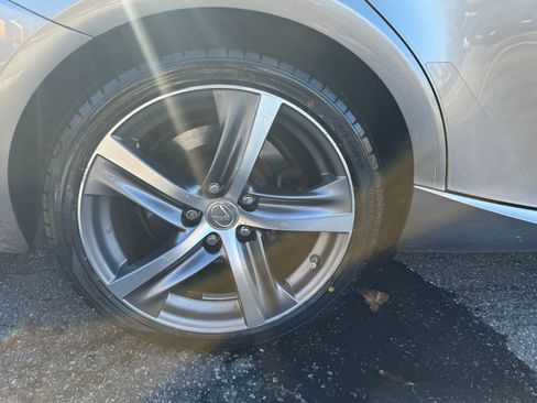 Used 2018 Lexus IS 300 AWD image 35