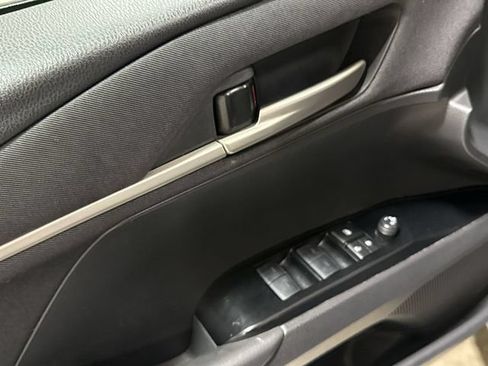 Used 2025 Toyota Camry LE FWD image 20
