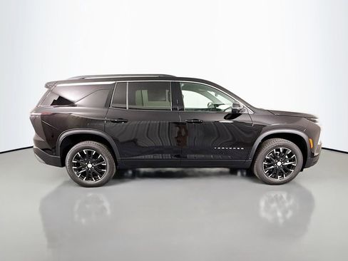 New 2026 Chevrolet Traverse LT w/ Enhanced Driving Package image 8
