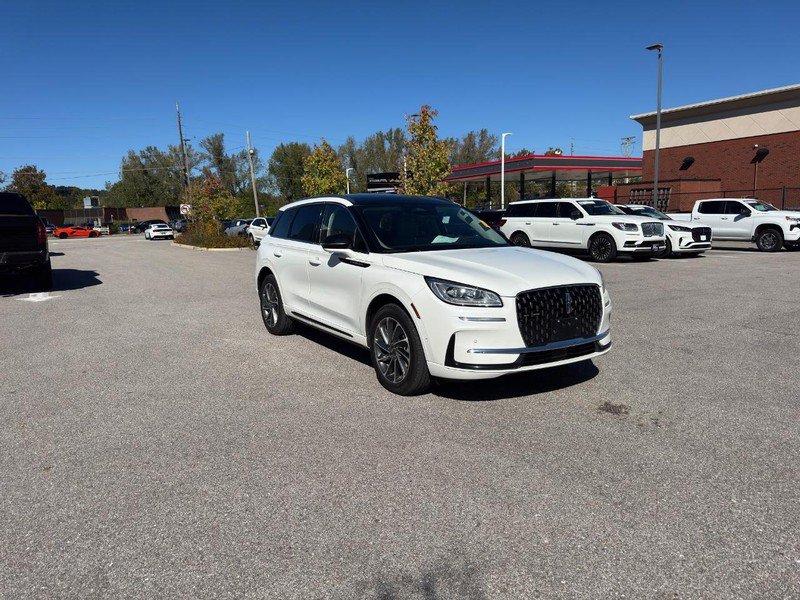 Used 2023 Lincoln Corsair Grand Touring w/ Equipment Group 302A AWD/4WD image 3